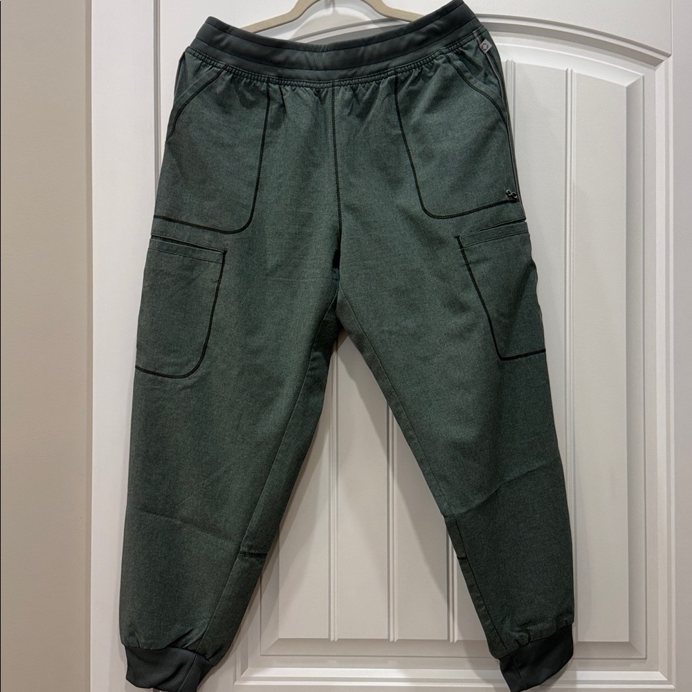 Cherokee infinity jogger scrub pants size large petite